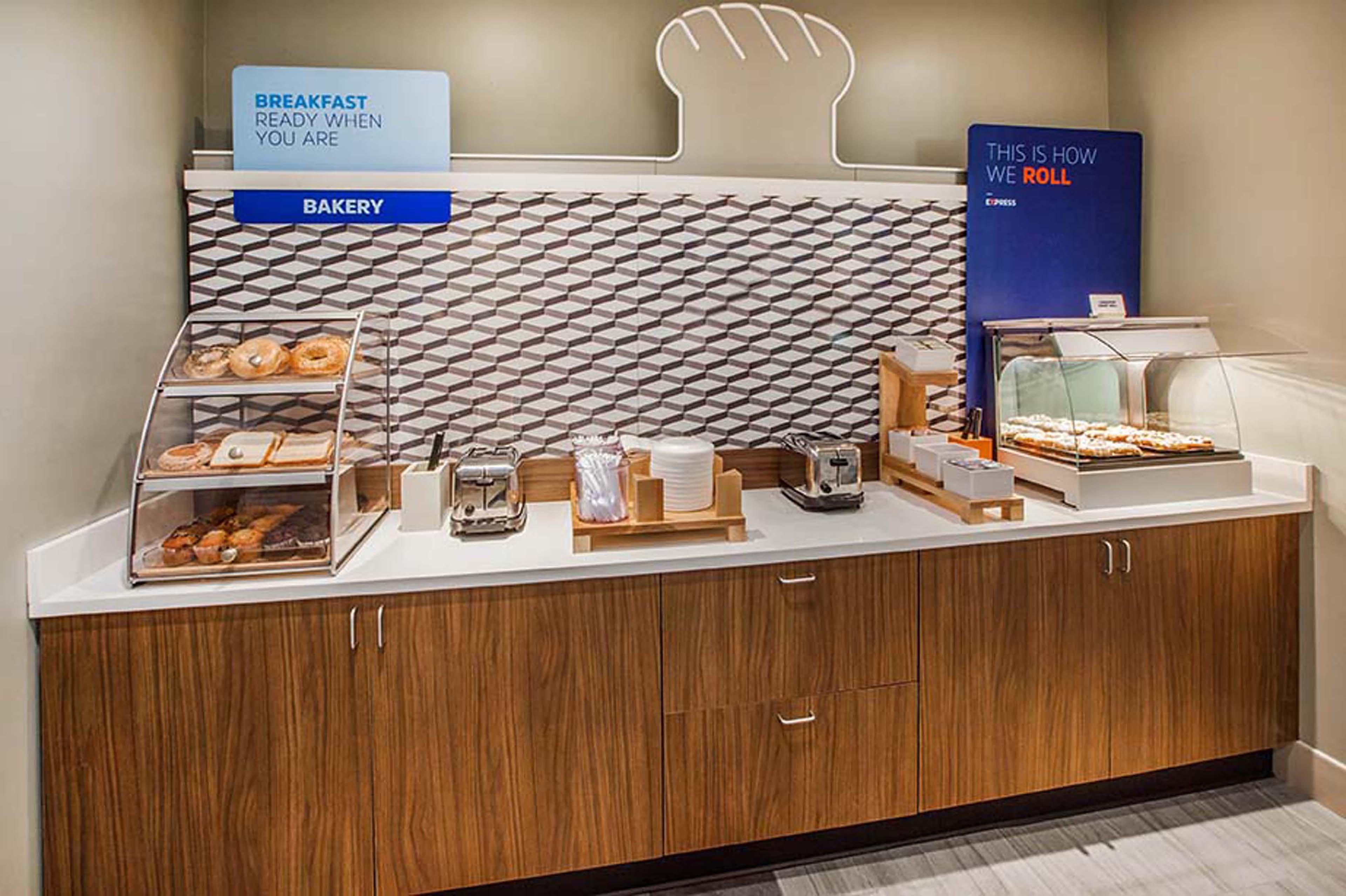 Holiday Inn Express & Suites - Houston Nasa - Boardwalk Area By Ihg Seabrook Extérieur photo